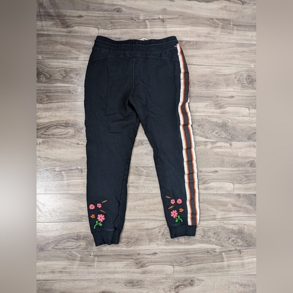 Randomevent x Puma joggers Size Large Floral - Picture 3 of 11